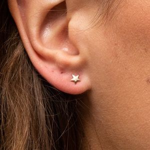 14k gold star stud earrings